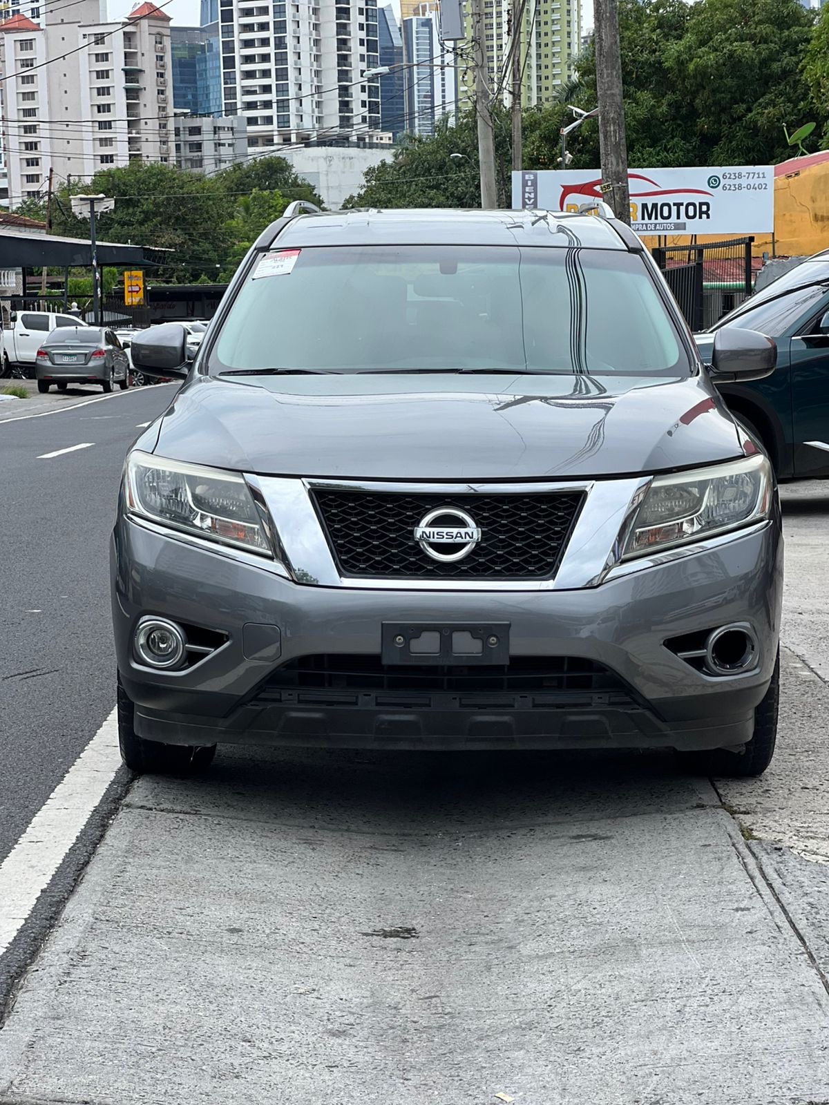 Foto 3 de Nissan Pathfinder
