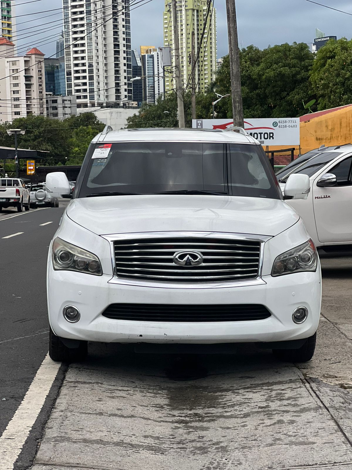 Foto 3 de Infiniti QX56